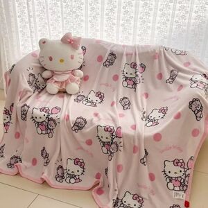 Brand New Sanrio Hello Kitty Throw Blanket